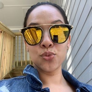 Meet your Posher, Keila